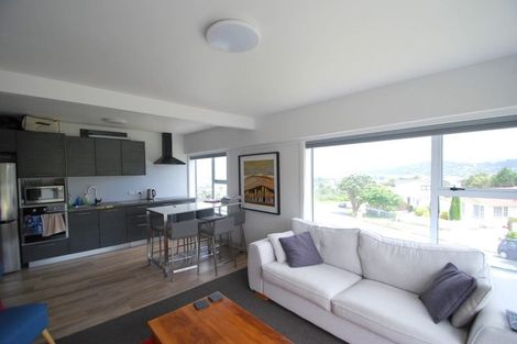 Photo of property in 11/32u Akaroa Drive, Maupuia, Wellington, 6022