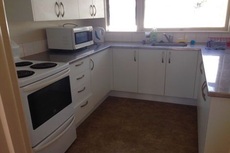 Photo of property in 1/5 Onepoto Road, Hauraki, Auckland, 0622