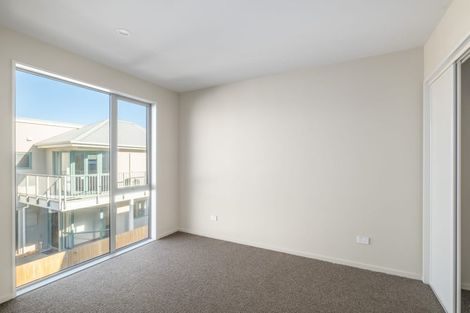 Photo of property in 2/50 Marine Parade, North New Brighton, Christchurch, 8083