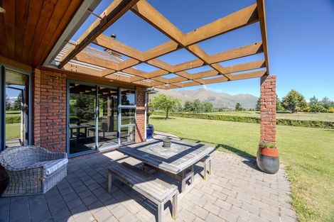 Photo of property in 90 Golf Course Road, Wanaka, 9305