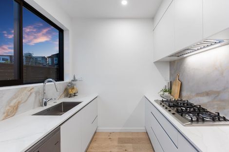 Photo of property in 17 Pakirikiri Street, Long Bay, 0630