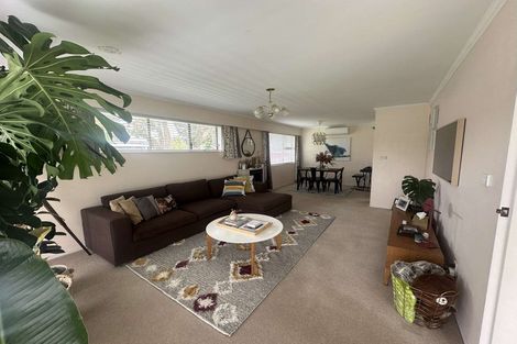 Photo of property in 2 Cudby Street, Woburn, Lower Hutt, 5010