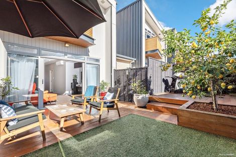 Photo of property in 22 Teal Way, Hobsonville, Auckland, 0616