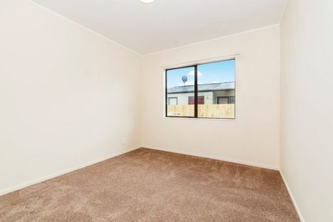 Photo of property in 2/41 Station Road, Takanini, 2112