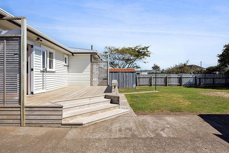 Photo of property in 8 Pacey Avenue, Hawera, 4610