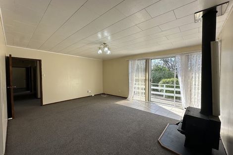 Photo of property in 12 Lynley Place, Pakuranga Heights, Auckland, 2010