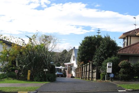 Photo of property in 8 Clipper Place, Shelly Park, Auckland, 2014