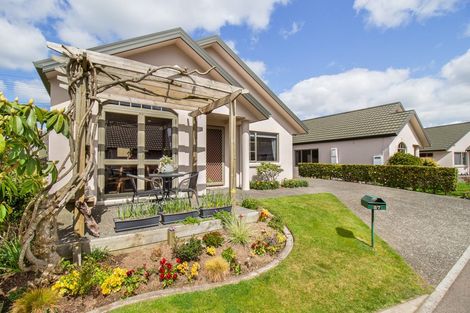 Photo of property in 285unit Vaughan Road, Owhata, Rotorua, 3010