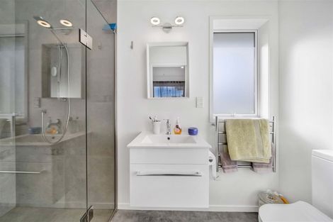 Photo of property in 2 Mercade Close, Stratford, 4332