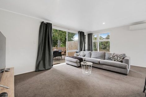 Photo of property in 73b Awaroa Road, Helensville, 0800