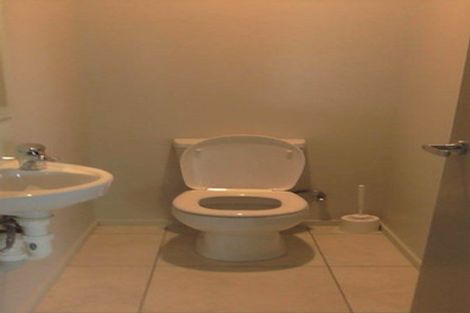 Photo of property in Henry Russell Estate, 16/36 Belgrove Drive, Waipukurau, 4200