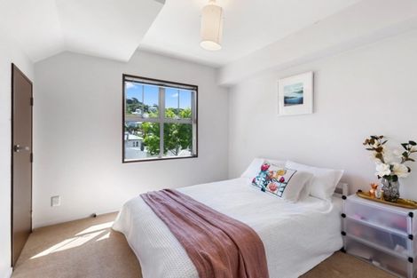 Photo of property in 8l Finlay Terrace, Mount Cook, Wellington, 6021