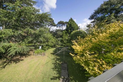 Photo of property in 34 Highland Avenue, Titirangi, Auckland, 0604
