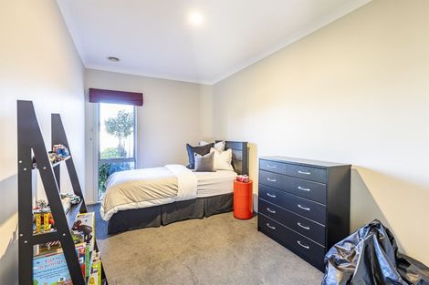 Photo of property in 3 Peppertree Glade, Kelvin Grove, Palmerston North, 4414
