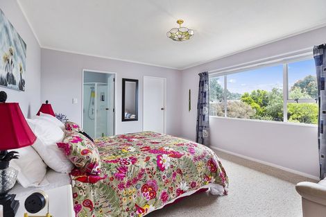 Photo of property in 9 Burnham Street, Seatoun, Wellington, 6022