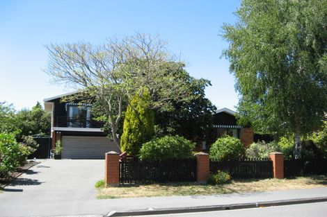 Photo of property in 4 Kingham Place, Avonhead, Christchurch, 8042