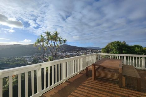 Photo of property in 8 Selkirk Way, Karori, Wellington, 6012