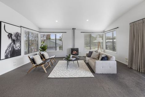 Photo of property in 2/2 Rhodes Fall, Rangatira Park, Taupo, 3330