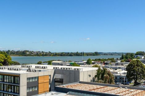 Photo of property in 302/359 Cameron Road, Tauranga, 3110