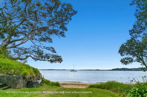 Photo of property in 20 Pomare Avenue, Russell, 0272