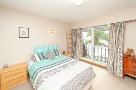 Photo of property in 10 Stormont Place, Avonhead, Christchurch, 8042