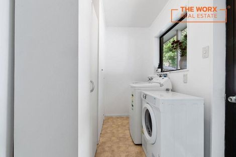 Photo of property in 2/13 Butterworth Avenue, Opaheke, Papakura, 2113