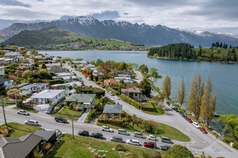 Photo of property in 1 Suburb Street, Queenstown, 9300