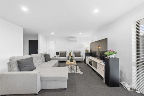 Photo of property in 11 Te Rata Boulevard, Karaka, 2124