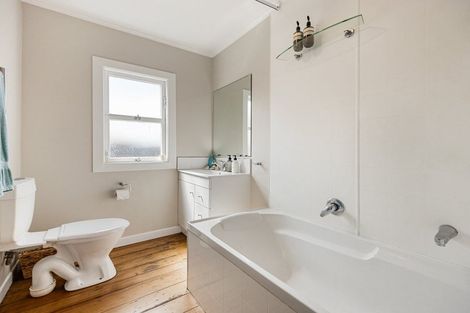 Photo of property in 1a Makomako Street, Frankton, Hamilton, 3204