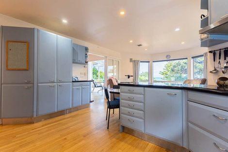 Photo of property in 37 Rosetta Road, Raumati South, Paraparaumu, 5032