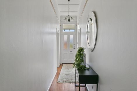 Photo of property in 10 Emmett Street, Newtown, Wellington, 6021