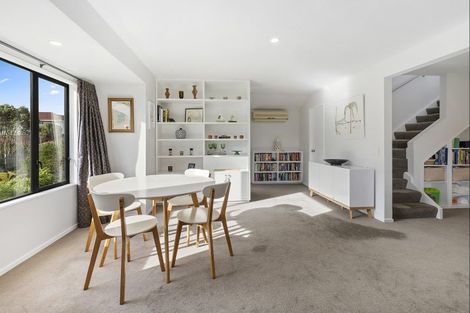 Photo of property in 5 Shastri Terrace, Khandallah, Wellington, 6035