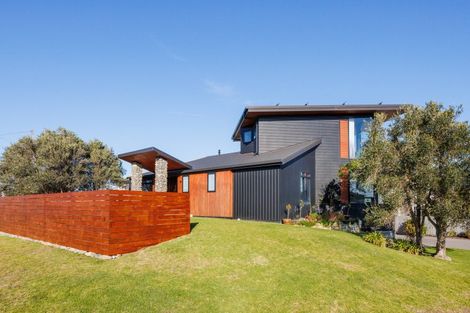 Photo of property in 6 Dawson Street, Foxton Beach, Foxton, 4815