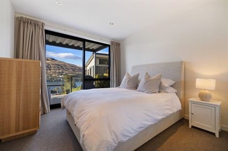 Photo of property in 18 Goldrush Way, Queenstown, 9300