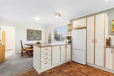 Photo of property in 27 Fitzwater Place, Henderson, Auckland, 0612
