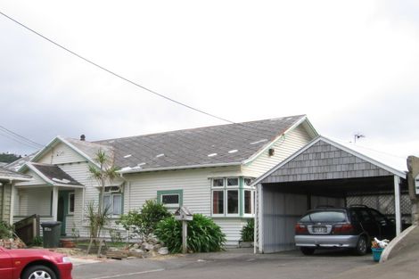 Photo of property in 2 Don Street, Island Bay, Wellington, 6023