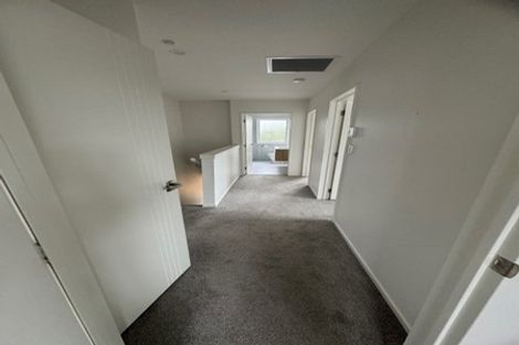 Photo of property in 2 Hoia Street, Papakura, 2110