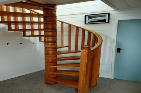 Photo of property in 71 Heta Road, Highlands Park, New Plymouth, 4312