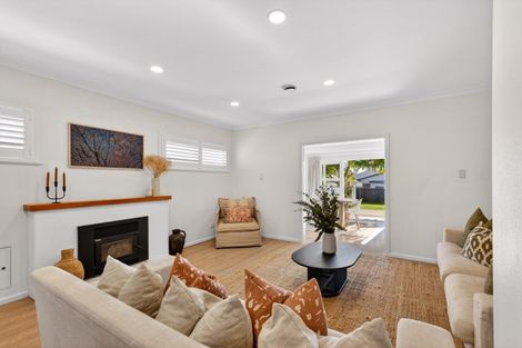 Photo of property in 109 Te Mata Road, Havelock North, 4130
