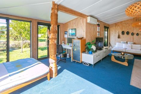 Photo of property in 7 Pye Place, Hot Water Beach, Whitianga, 3591