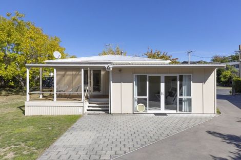 Photo of property in 9 Kowhai Road, Rainbow Point, Taupo, 3330