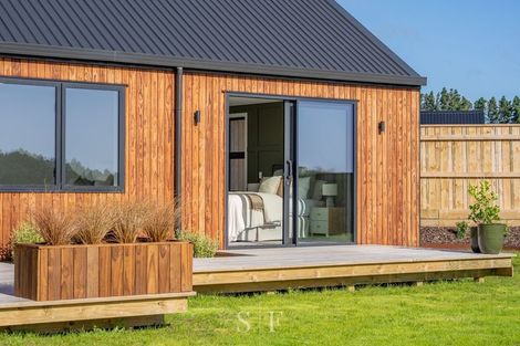 Photo of property in 40 Anderson Park Drive, Waikanae, 5036