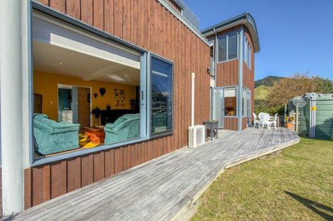 Photo of property in 41 Fishermans Bend, Whiritoa, Whangamata, 3691