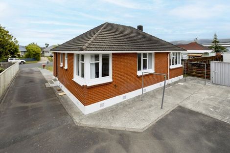 Photo of property in 5 Kowhai Street, Naenae, Lower Hutt, 5011