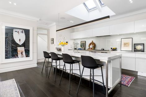 Photo of property in 9 Allister Avenue, Merivale, Christchurch, 8014