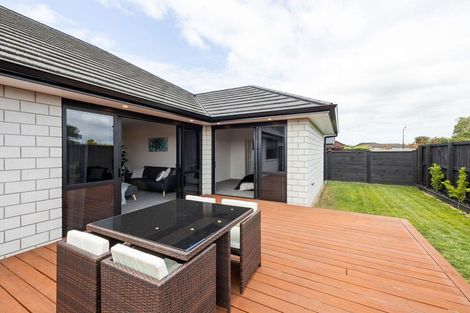 Photo of property in 44 Norfolk Drive, Cambridge, 3434