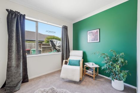 Photo of property in 16 Dawson Douglas Place, Kaiapoi, 7630