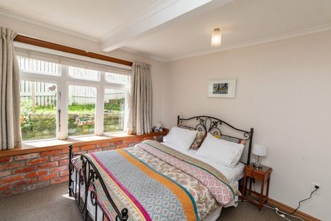 Photo of property in 117 Severn Street, Island Bay, Wellington, 6023