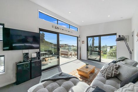 Photo of property in 20 Ross Place, Whiritoa, Whangamata, 3691