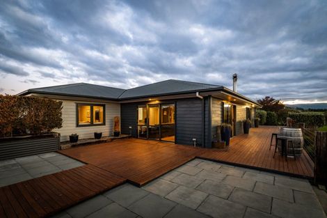 Photo of property in 662 Aorangi Road, Maraekakaho, Hastings, 4171